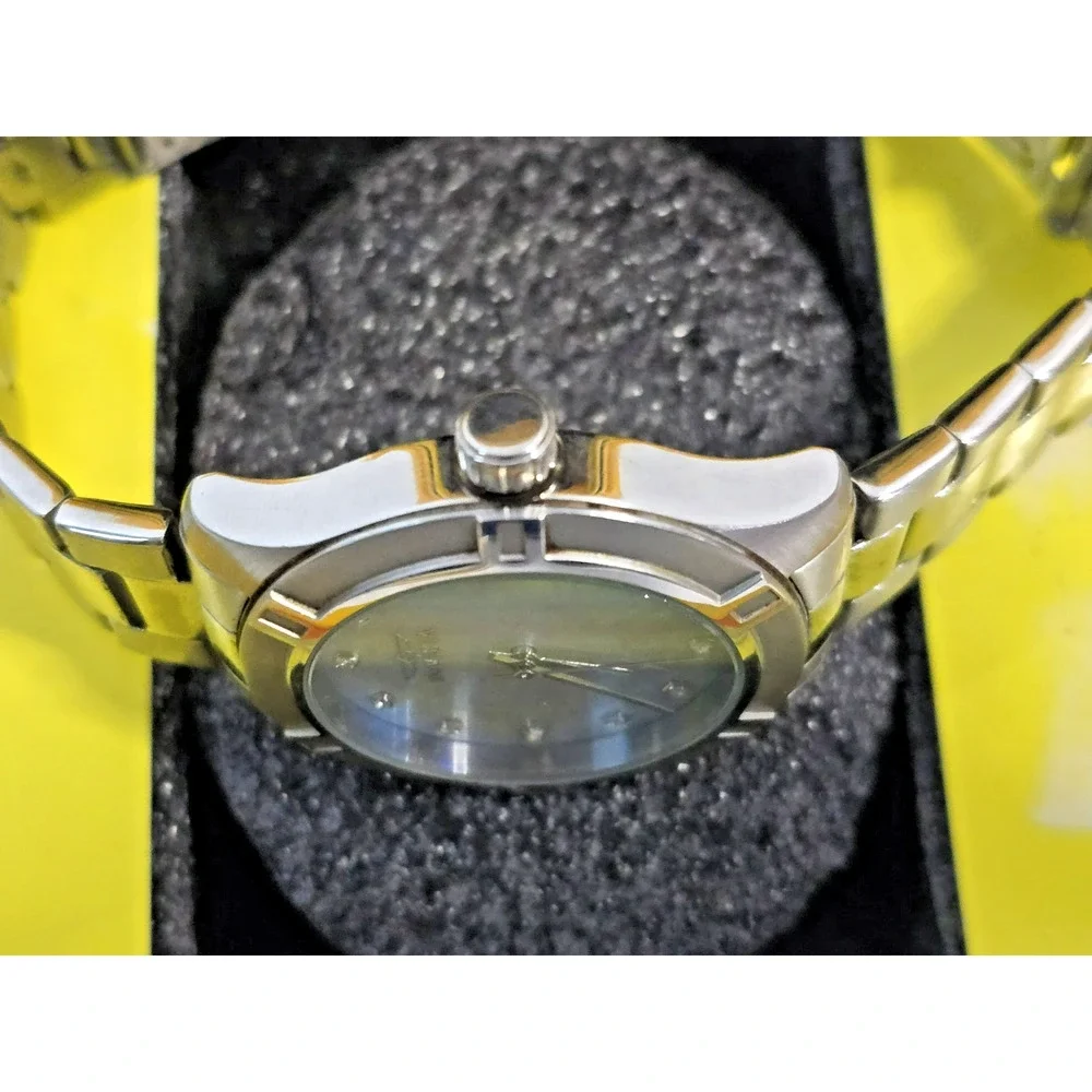 Invicta women pro